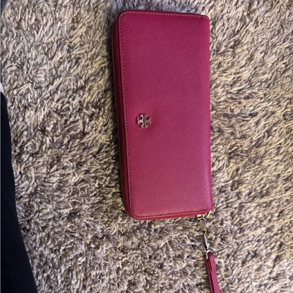 Tory Burch Crimson Zip-Around Wallet